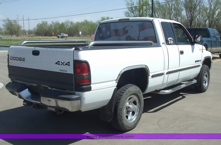 image for item 6715 1998 Dodge Ram 1500 Laramie SLT extended cab pickup