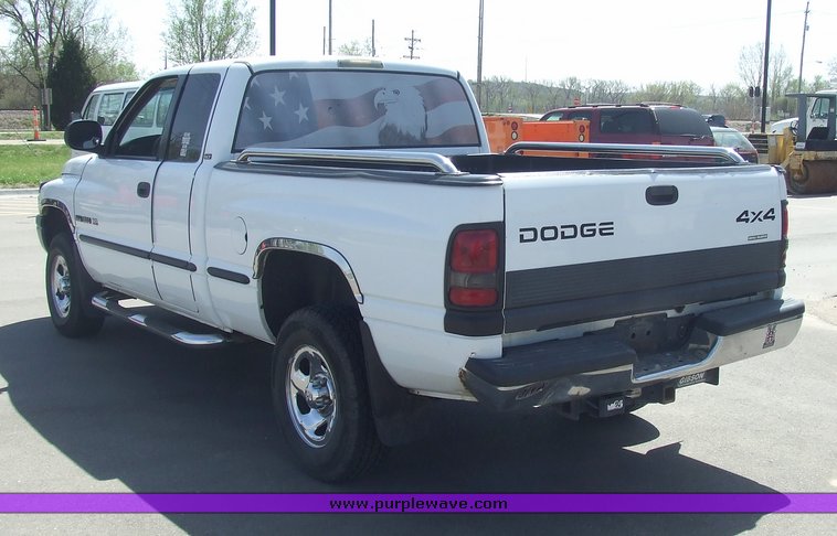 image for item 6715 1998 Dodge Ram 1500 Laramie SLT extended cab pickup