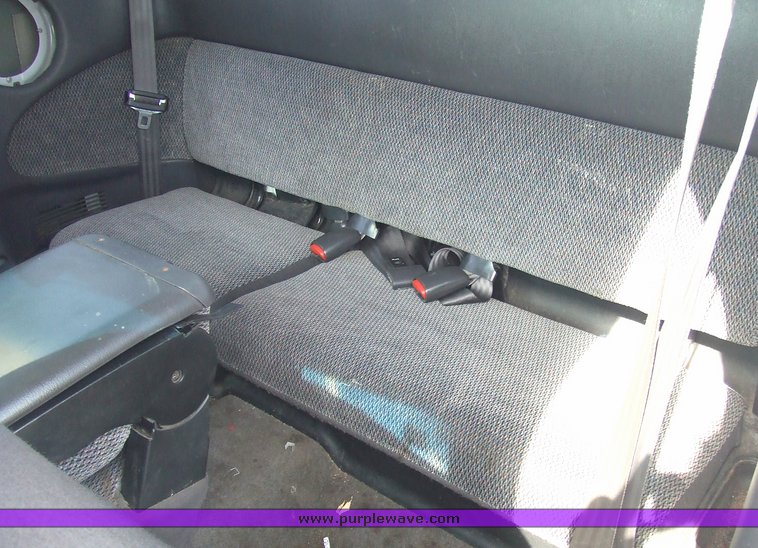 image for item 6811 1997 Dodge Dakota