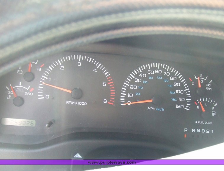 image for item 6811 1997 Dodge Dakota