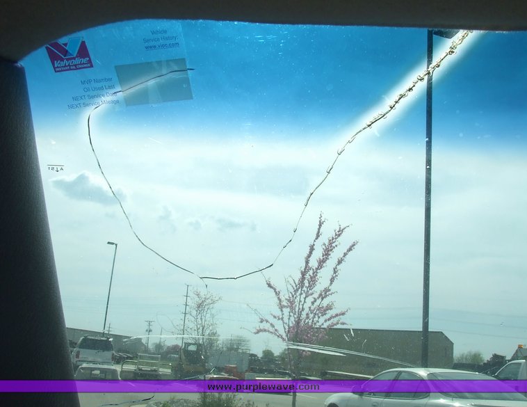 image for item 6811 1997 Dodge Dakota