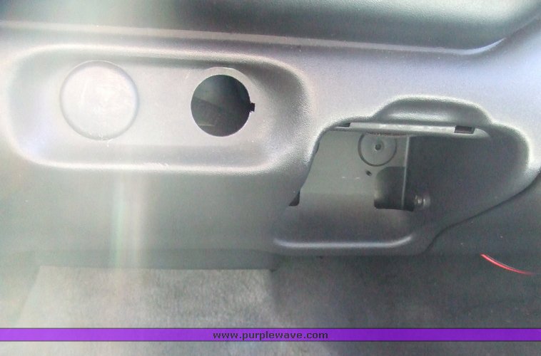 image for item 6811 1997 Dodge Dakota