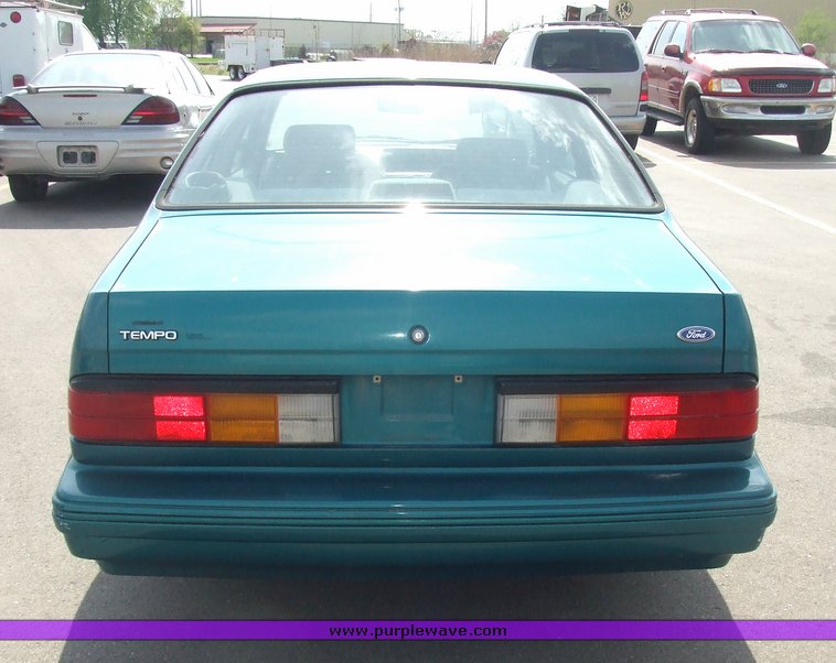 image for item 6814 1994 Ford Tempo GL