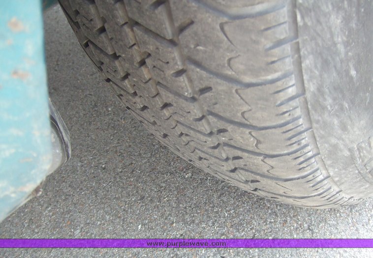 image for item 6814 1994 Ford Tempo GL