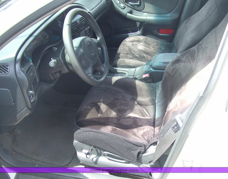 image for item 6818 2002 Pontiac Grand Prix SE