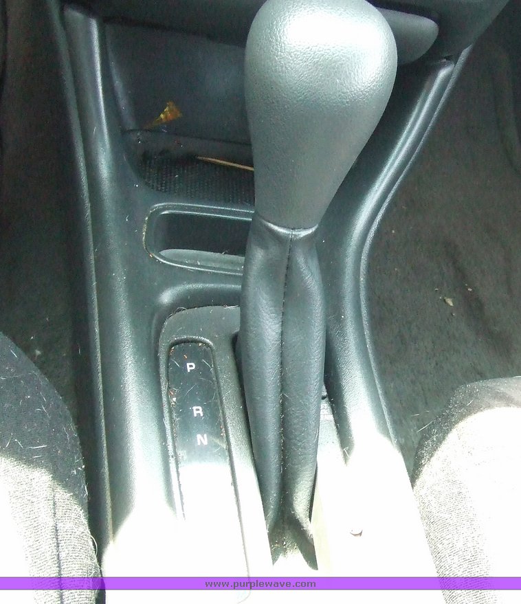 image for item 6818 2002 Pontiac Grand Prix SE