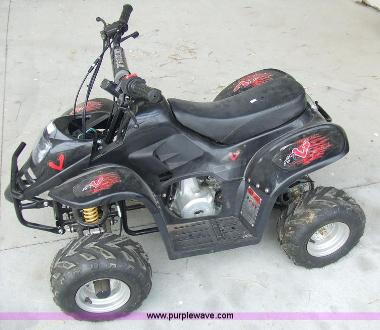 image for item 6819 A7V four-wheel ATV