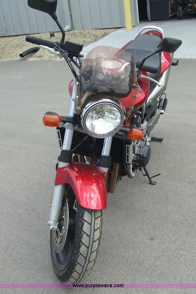 image for item 6832 2007 Honda 919 motorcycle