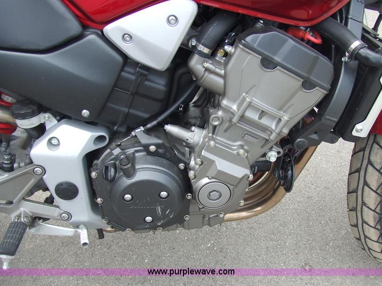 image for item 6832 2007 Honda 919 motorcycle