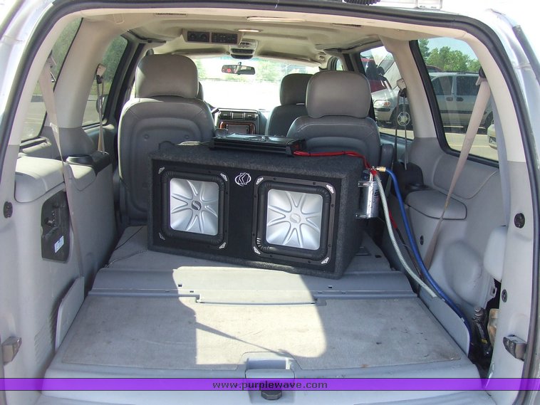 image for item 7117 2002 Oldsmobile Silhouette van