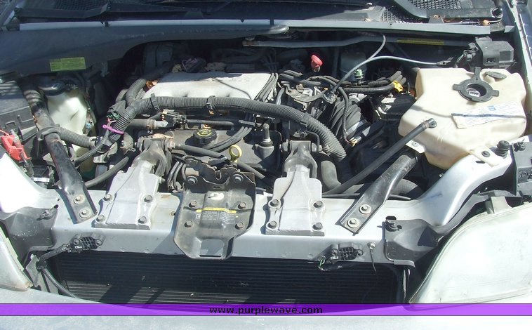 image for item 7117 2002 Oldsmobile Silhouette van