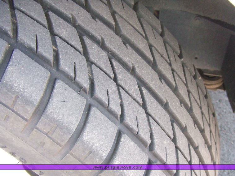 image for item 7117 2002 Oldsmobile Silhouette van