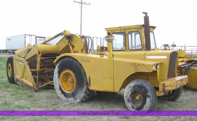 image for item 6270 1963 John Deere 5010 scraper