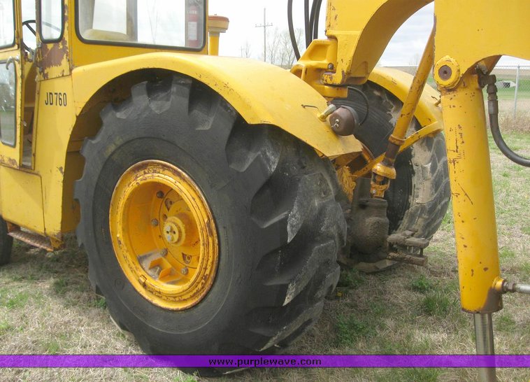 image for item 6270 1963 John Deere 5010 scraper