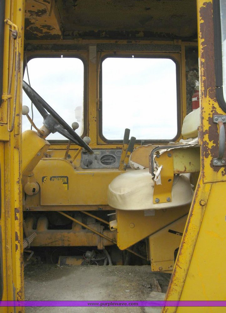 image for item 6270 1963 John Deere 5010 scraper