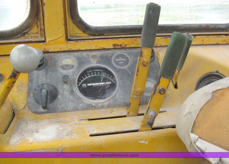 image for item 6270 1963 John Deere 5010 scraper