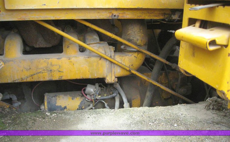 image for item 6270 1963 John Deere 5010 scraper