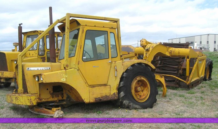 image for item 6271 John Deere 5010 scraper