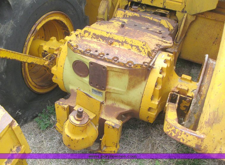 image for item 6271 John Deere 5010 scraper