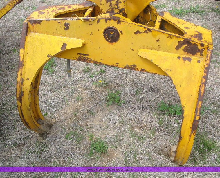 image for item 6271 John Deere 5010 scraper