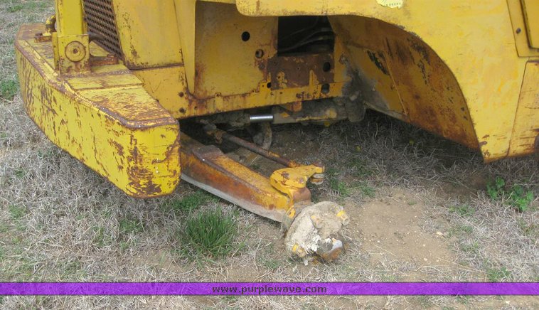 image for item 6271 John Deere 5010 scraper