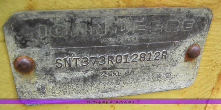 image for item 6271 John Deere 5010 scraper