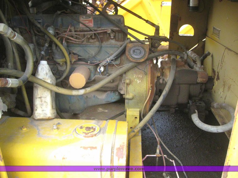 image for item 6272 Ferguson 8 - 12 Ton roller compactor