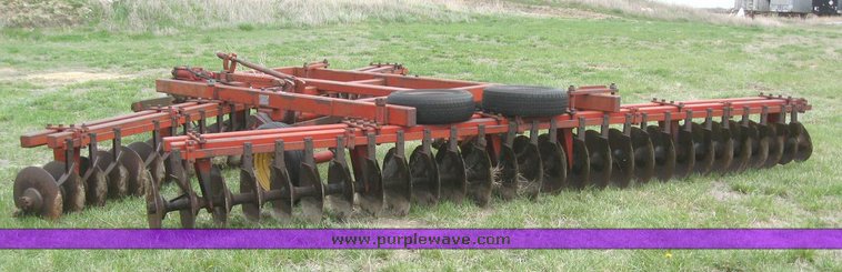 image for item 6277 Miller 18' offset disk