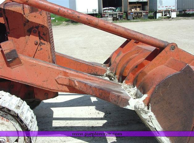 image for item 6281 Allis Chalmers track loader
