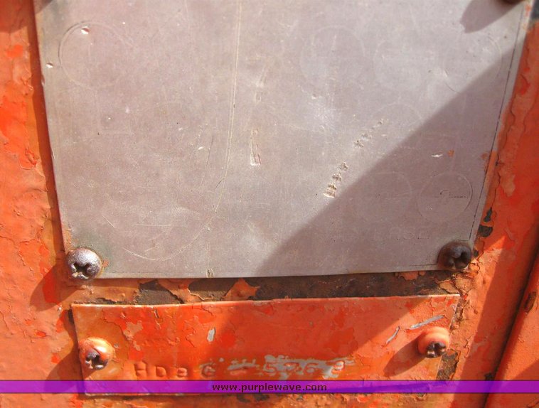 image for item 6281 Allis Chalmers track loader