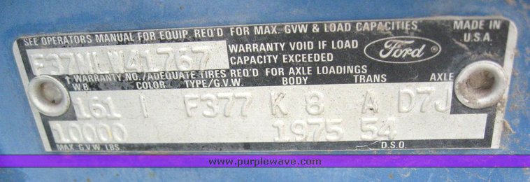 image for item 6282 1975 Ford F350 flatbed pickup