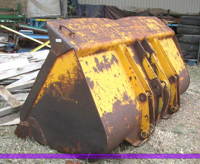image for item 6340 9' five cubic yard bucket