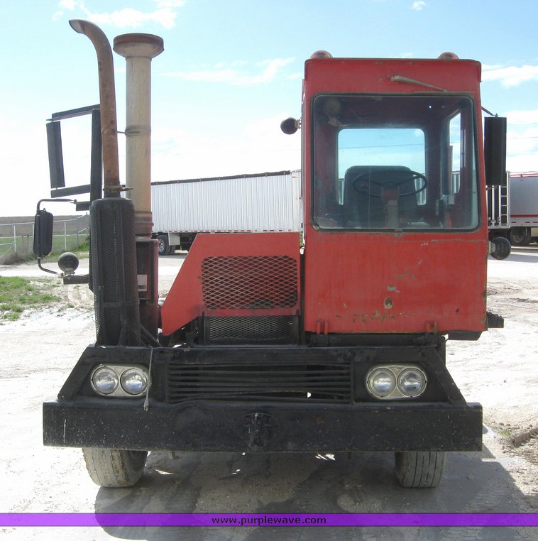 image for item 6444 American Coleman 3044BC1 yard truck