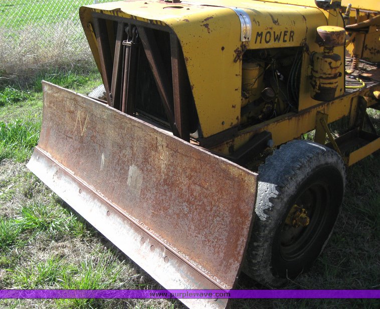 image for item 6445 Mower