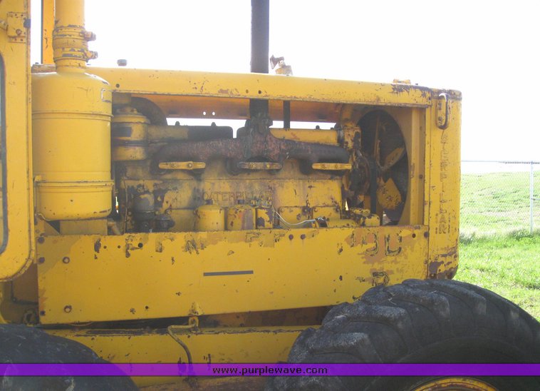 image for item 6446 Caterpillar 12 8T motor grader