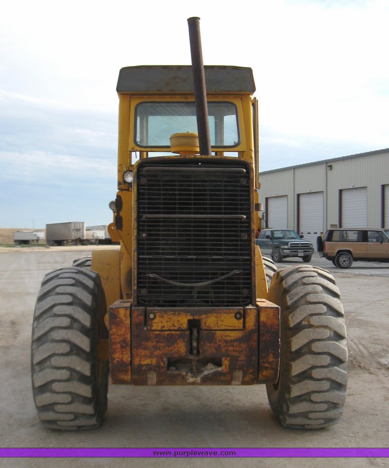 image for item 7001 John Deere 644-B wheel loader