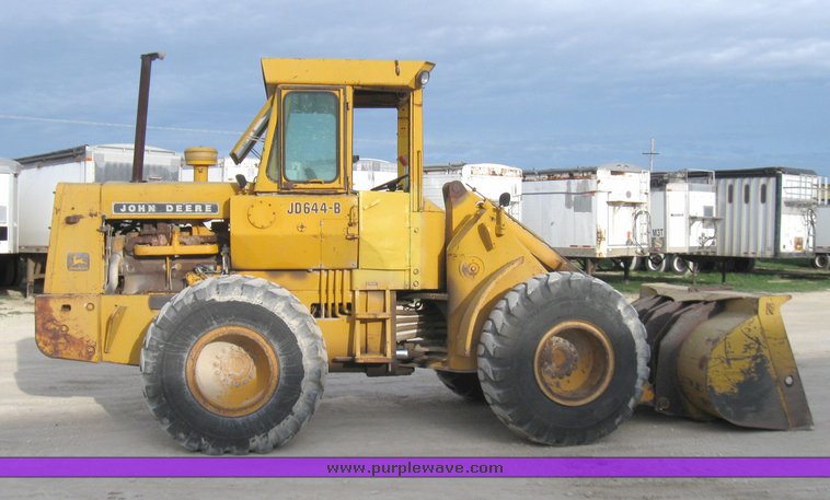 image for item 7001 John Deere 644-B wheel loader