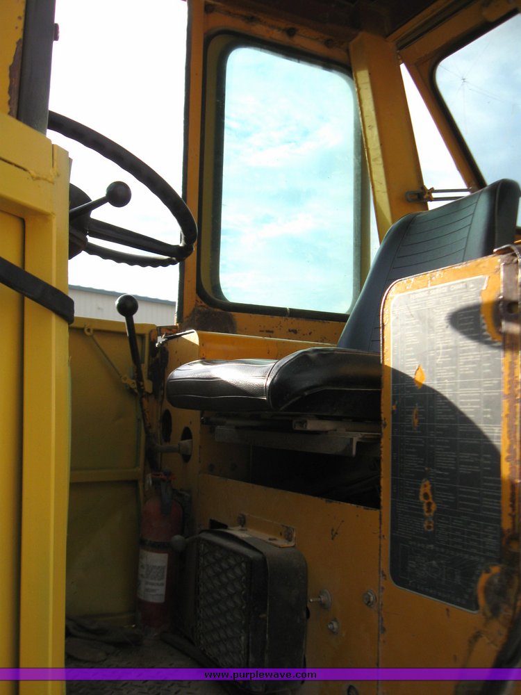 image for item 7001 John Deere 644-B wheel loader