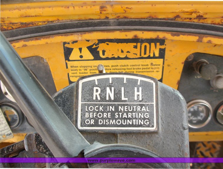 image for item 7001 John Deere 644-B wheel loader