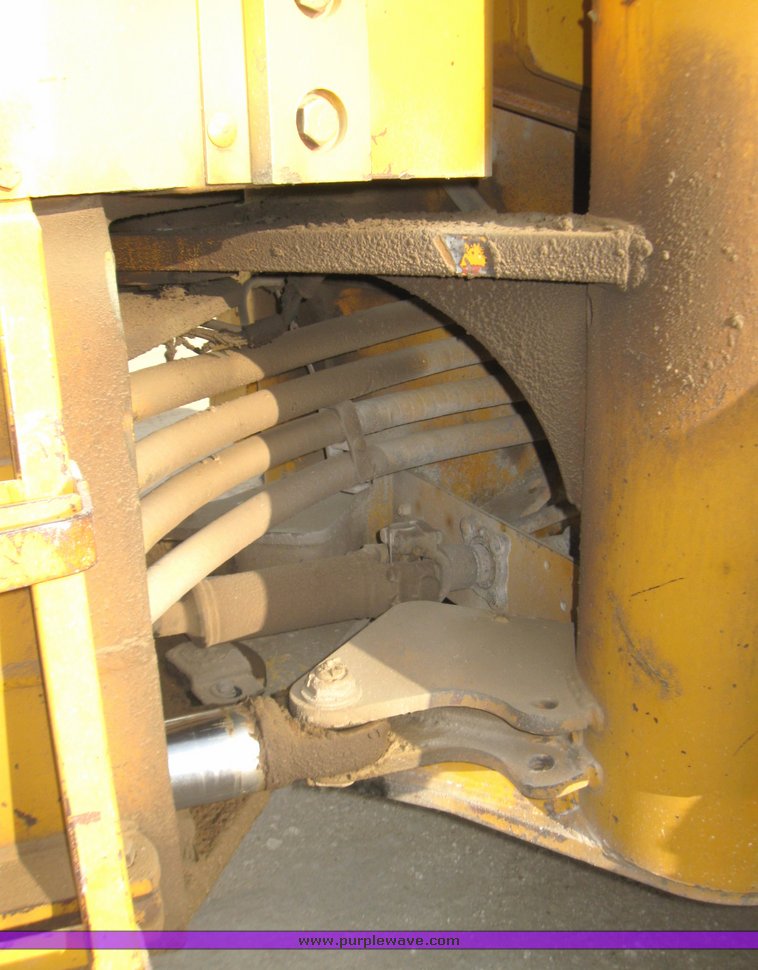 image for item 7001 John Deere 644-B wheel loader