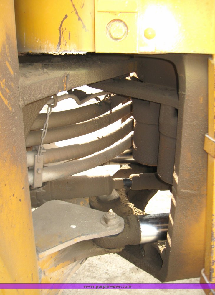 image for item 7001 John Deere 644-B wheel loader