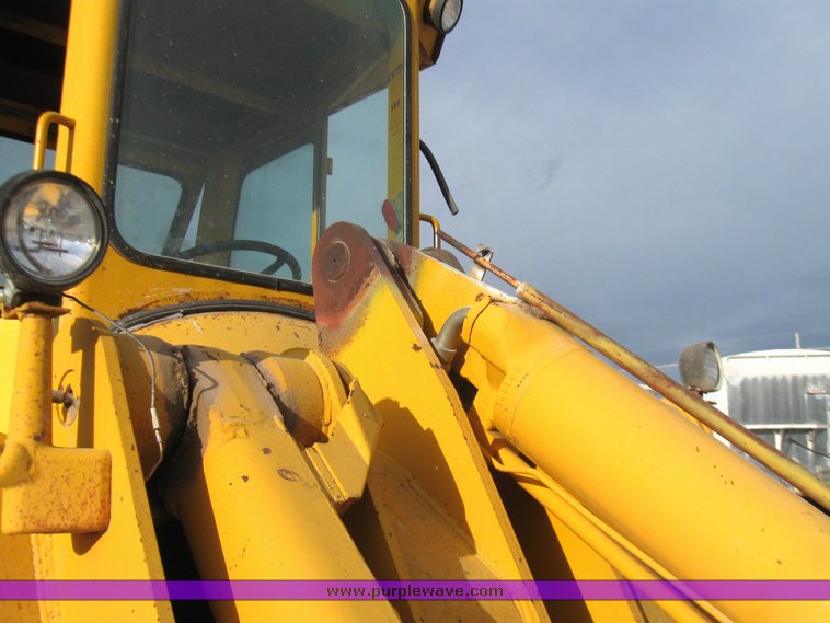 image for item 7001 John Deere 644-B wheel loader