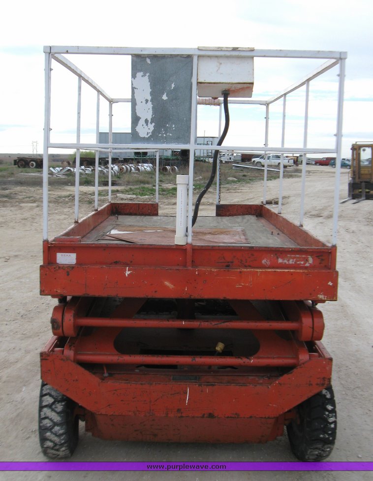 image for item 7004 Get Smart Scaffold 15 electric scissor lift