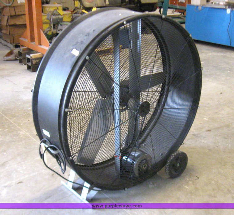 Lakewood 42" fan in Stockton, KS Item 7016 sold Purple Wave