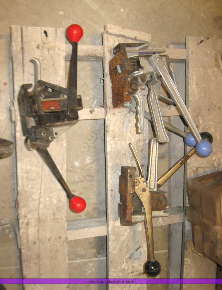 image for item 7023 Banding equipment