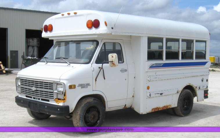 image for item 7041 1983 Chevrolet 30 16 passenger bus