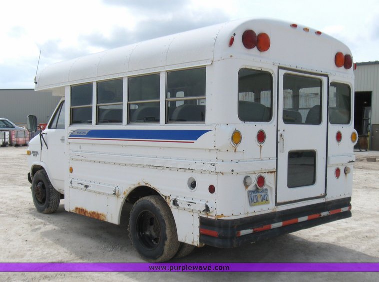 image for item 7041 1983 Chevrolet 30 16 passenger bus