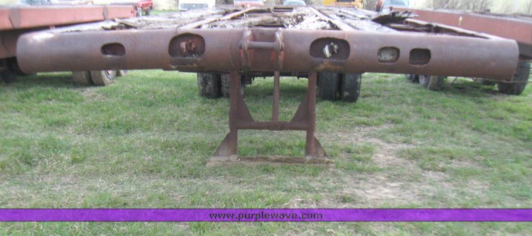 image for item 7044 Tandem axle float trailer