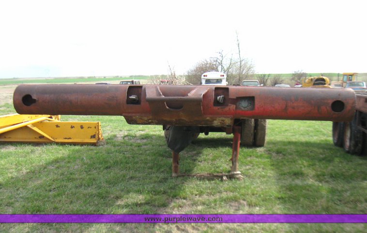 image for item 7045 Tandem axle float trailer
