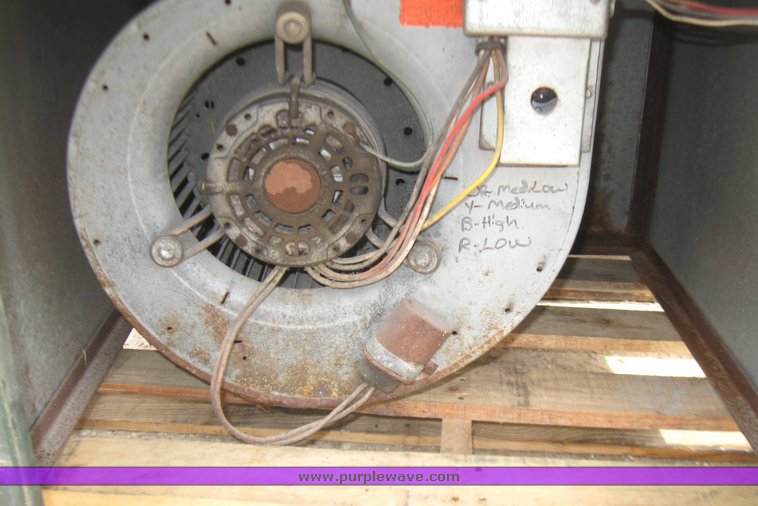 image for item 7136 Traeger pellet stove